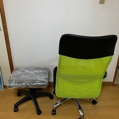 25日迄 値下　訳有 美品！オフィスチェアとスツールセットの画像