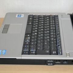 ◇格安！　ノートパソコン #220　　A4サイズ i7  Win11　新規インストール-//認証済み！　ACアダプタ付属!! の画像