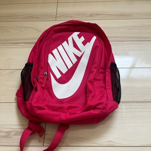NIKE ピンクリュック