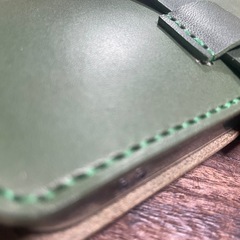 各機種対応レザースマホケース◾️モスグリーン仕様の画像