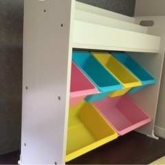 おもちゃ整理棚の画像