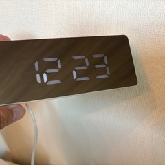 デジタルミラークロックの画像