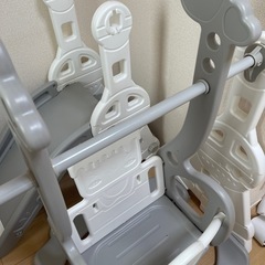 ブランコ付き滑り台の画像