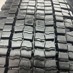 札幌発 引取OK DUNLOP DECTES SP001 225/80R17.5 123/122L 17.5インチ スタッドレス 2本 23年製 バリ溝 4t レンジャー　ファイター(STT010)の画像