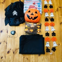 ハロウィンとクリスマスグッズの画像