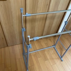 ハンガーラックの画像