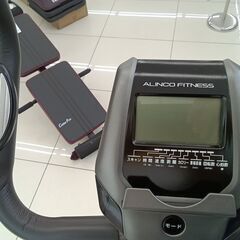 v★リユースのサカイ日立店★HJ7373 ALINCO フィットネスバイク/健康器具 ブラック H115.5×D108.5×W52 クリーニング済み の画像