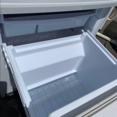 シャープ冷蔵庫の画像