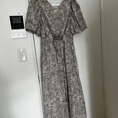 【断捨離のため8月限定】花柄　ロングワンピースの画像