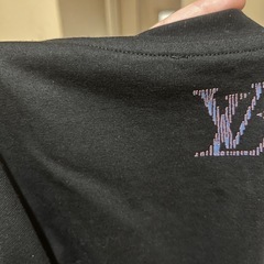 メンズ 黒色 Tシャツ 友人からのいただき物 中古の画像