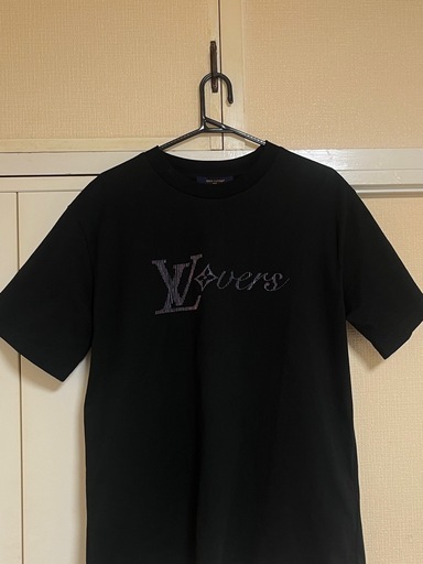 メンズ 黒色 Tシャツ 友人からのいただき物 中古