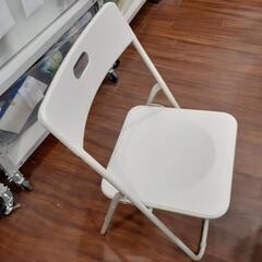 ノーブランド折りたたみ椅子(ホワイト)の画像