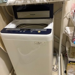 乾燥機とスタンドのセットの画像