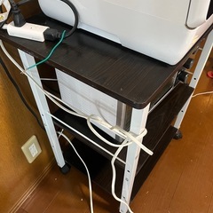 キッチンテーブルの画像