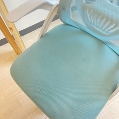 オフィスチェア　高さ調節可能の画像