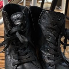 激安💥 厚底ブーツ🥾🖤 Mサイズ ブラック  レディース  靴 ブーツの画像