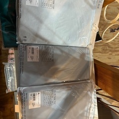 🌈新品未開封品🌈 どれでも￥550円‼️ UNIQLO タンクトップ ヒートテック エアリズム ユニクロ シャツの画像