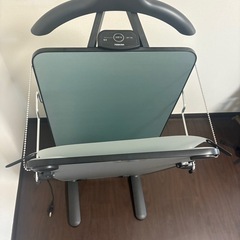 ズボンプレッサー東芝の画像