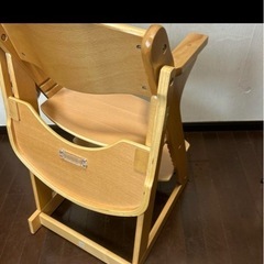 カトージ　木製　KATOJI  
カトージ プレミアムベビーチェア　テーブル付きの画像