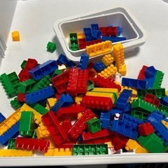 🧱ブロックも出来ちゃうテーブルと椅子🧱の画像