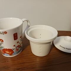【8月下旬まで】ゴンチャ　ティーカップ2個+ティースプーンの画像