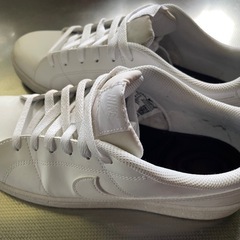 NIKEスニーカー👟白の画像