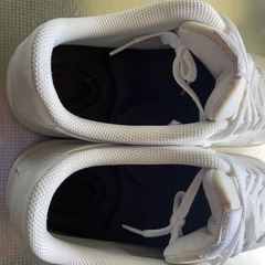 NIKEスニーカー👟白の画像