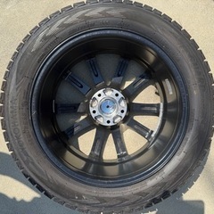 スタッドレスタイヤ4本セット、ホイール付225/55R18 98Qの画像
