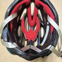 【美品】 自転車　ヘルメット　軽量の画像
