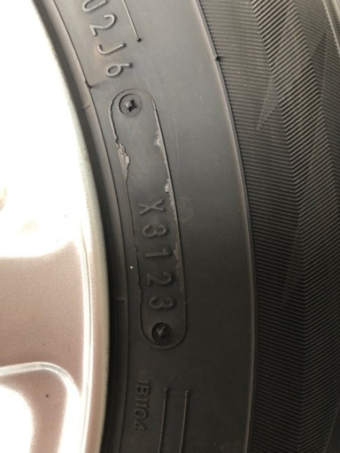185／70R14 2023年式　冬タイヤ　アルミ付き