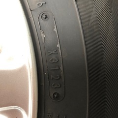 185／70R14 2023年式　冬タイヤ　アルミ付きの画像