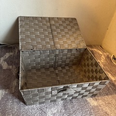 収納ボックス(小サイズ2つ付き)の画像