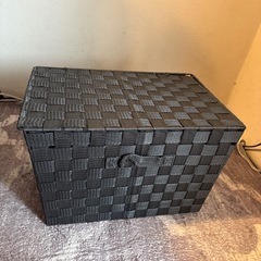 収納ボックス(小サイズ2つ付き)の画像