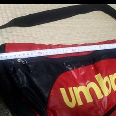 Umbro バック2点とスポーツウェア1点の画像