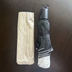 ◇ 折りたたみ　日傘　晴雨兼用　軽量　手動開閉　遮光99％　UVカット　紫外線　白の画像