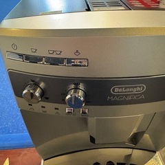 DeLonghi Magnifica 全自動コーヒーマシンの画像