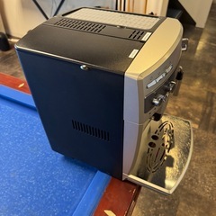 DeLonghi Magnifica 全自動コーヒーマシンの画像