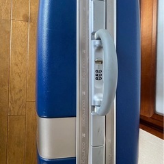 クレージュ　スーツケースの画像