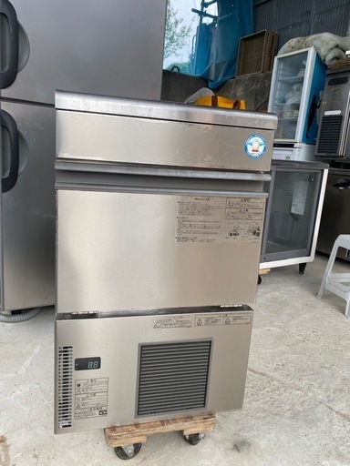 製氷機 販売中 – 福島工業 35kg