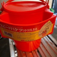釣りバケツの画像