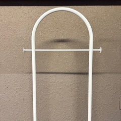 お洒落 ハンガーラック 白色 衣類 クローゼットの画像