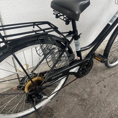 ８Ｊ１０２　　ホームサイクル２６サイズ　６段変速オートライト　自転車専門店の中古車です★　【消費税込み・防犯登録６００円込み】の画像