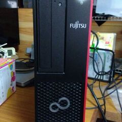 FUJITSUデスクトップパソコン（WIN11）の画像