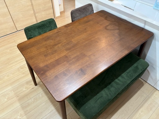 ダイニングテーブル・椅子・ベンチセット