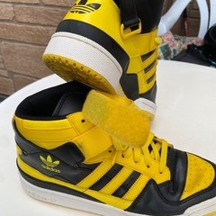 adidasスニーカー27.5cmの画像