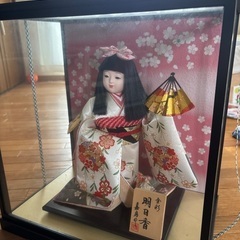 市松人形の画像