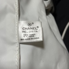 CHANELプールバッグの画像