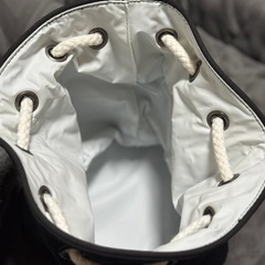 CHANELプールバッグの画像
