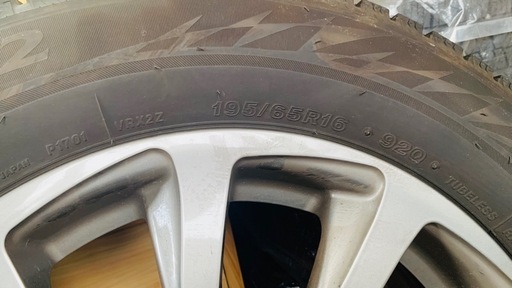 値下げ交渉可
（ブリヂストン、ブリザック vrx2）ロッキー タイヤホイールセット×4
