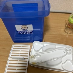 Pigeon他哺乳瓶 4本セット ミルトン専用容器付きの画像